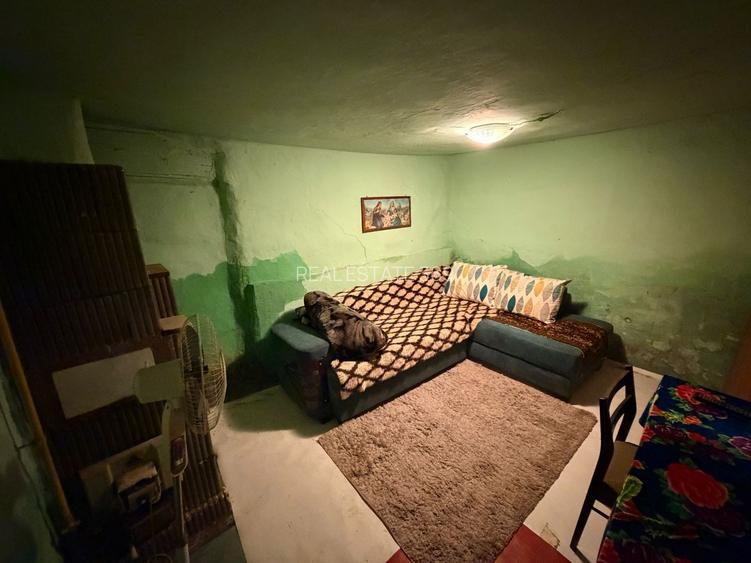URGENT!, CASA LA PRET DE APARTAMENT, singur curte,, NEGOCIABIL - 8