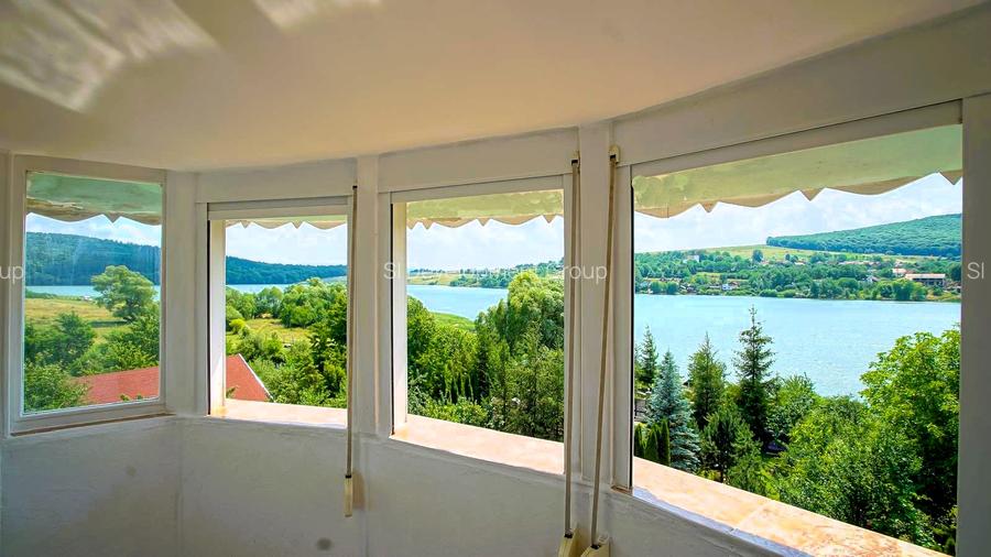 Proprietate unică pe malul lacului Moacșa – liniște, rafinament, eleganta - 35