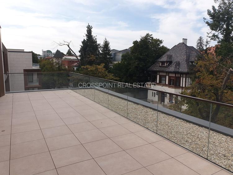 Aviatorior, apartament de 4 camere si curte proprie - 9