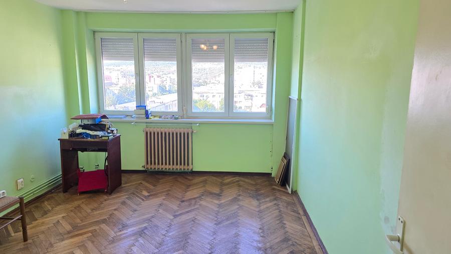 Vand apartament 2 camere in Deva, zona Pescarilor (Kogalniceanu), decomandat,