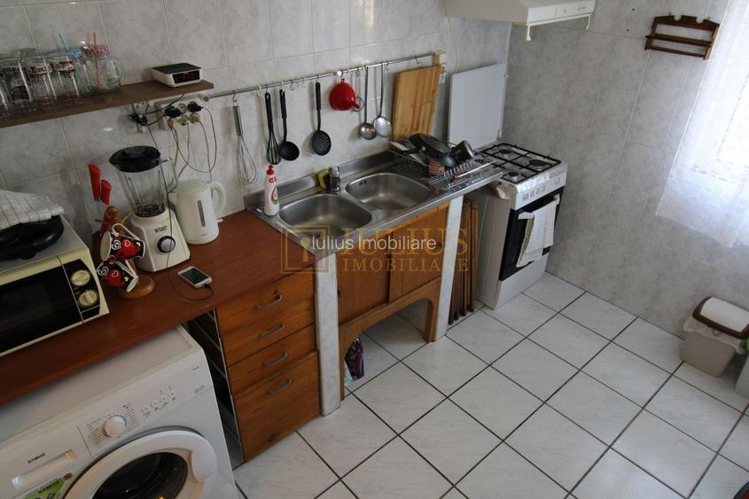 3 camere, clima, bloc anvelopat, Str. Cosminului - Girocului. - 21