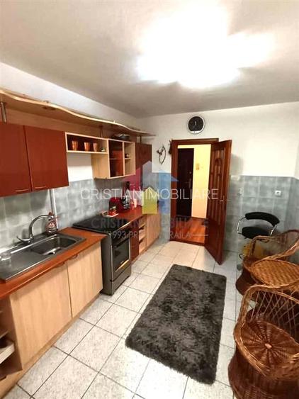 3 cam confort 1 Decomandat 83mp parter cu balcon 14 m, Semimobilat, Garii - 6