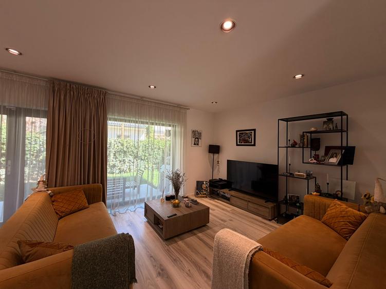 Casa 4 Camere, Complex Milo Village