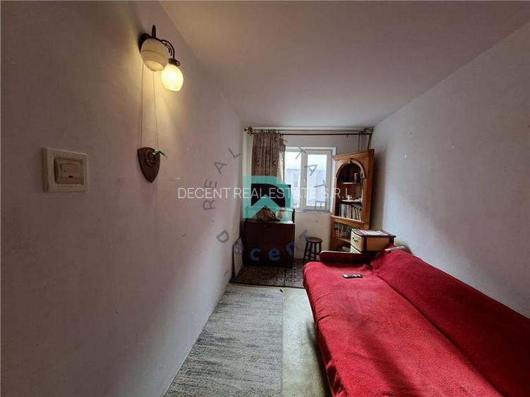 Apartament 3 camere Astra, decomandat, etaj intermediar,Calea Bucuresti - 16