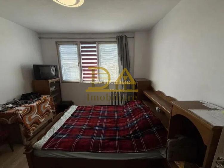Vanzare apartament 2 camere, et 4/7, 49mp,  Mihalache - 1Mai - Chibrit - 2