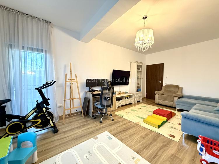 Duplex, perete dublu, 5 camere, 130 mp utili, 300 mp teren - Dumbravita - 2