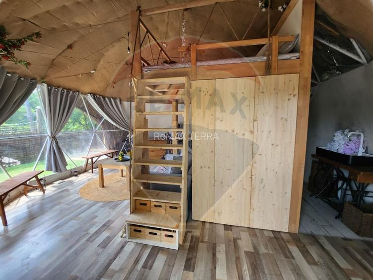 LOCATIE DEOSEBITA - Miron Costin - 7