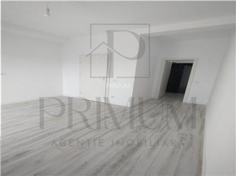 Duplex pe parter - teren foarte mare - zona excelenta -foarte aproape de LIDL - 4