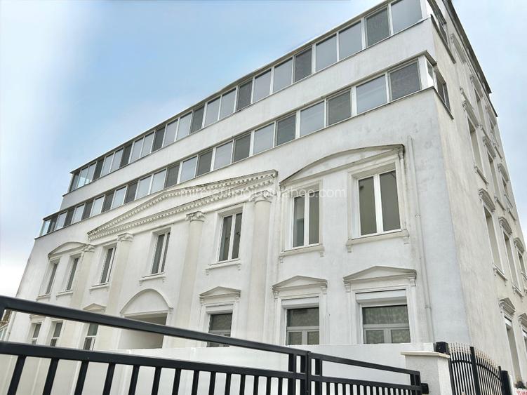 Apartament 4 camere - Bloc Neoclasic cu design tematic CHATEAU BLANC, comision 0 - 9