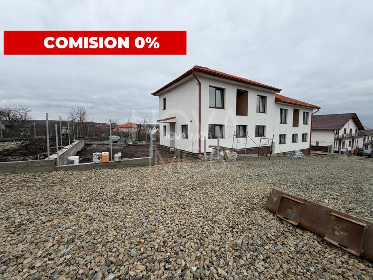 Casa tip duplex, la alb - Sura Mica - COMISION 0 - 2
