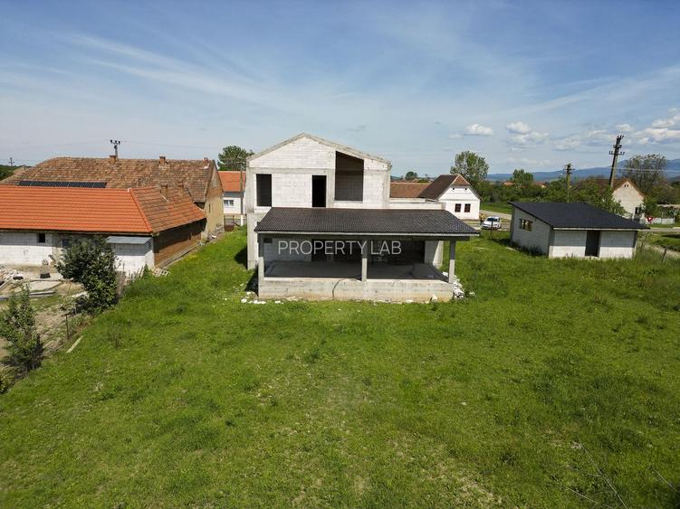 Casă la roșu din BCA de vânzare în Județul Arad - 13