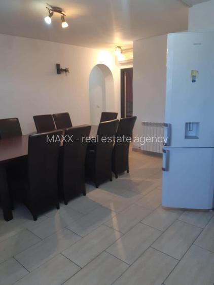 PALAZU MARE  - PARTER DE VILA DE INCHIRIAT  - GATA DE MUTAT - 3