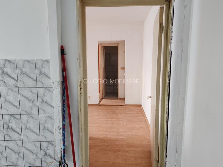 Apartament 2 camere liber la vanzare zona Fartec - 12