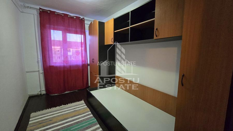 Apartament cu 3 camere, decomandat, zona Lipovei - 7