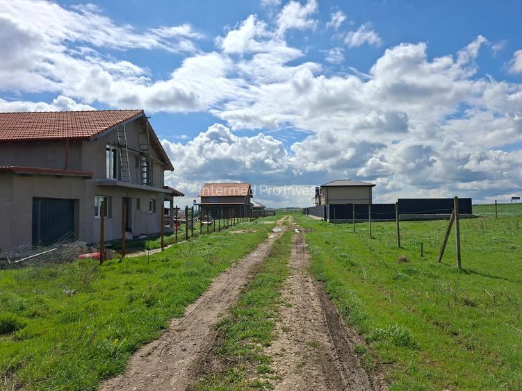 Lazu- teren intravilan de 400mp cu PUZ - 2