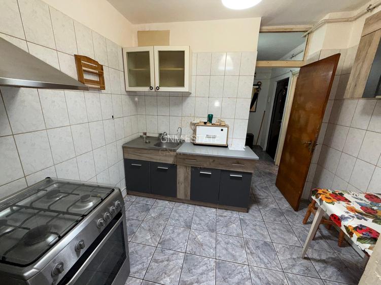 3 Camere Et.1/4 An constructie 1981 Zona Apusului - 4