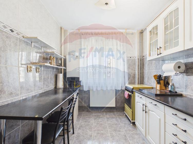 Apartament 3 camere, decomandat de vânzare în zona Aparatorii Patriei - 4