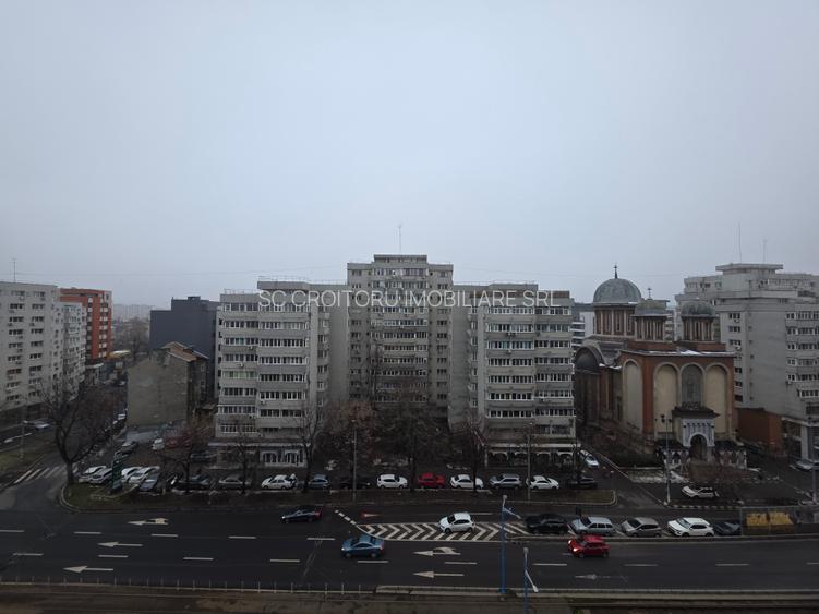 Piata Victoriei - apartament modern .-  3 camere decomandate . Renovat ! - 19