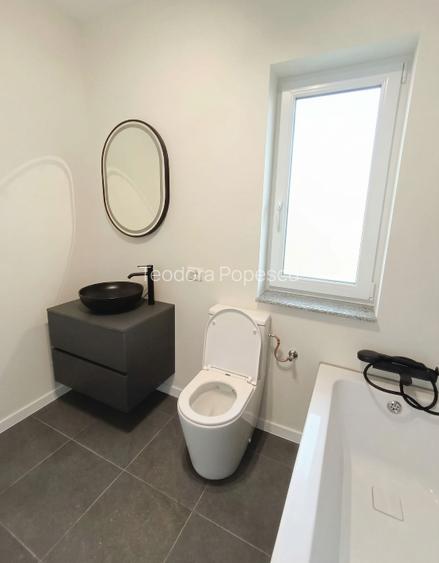 Casa finisata, cartier Beverly Hills, aproape de Oradea si de Baile Felix. - 4