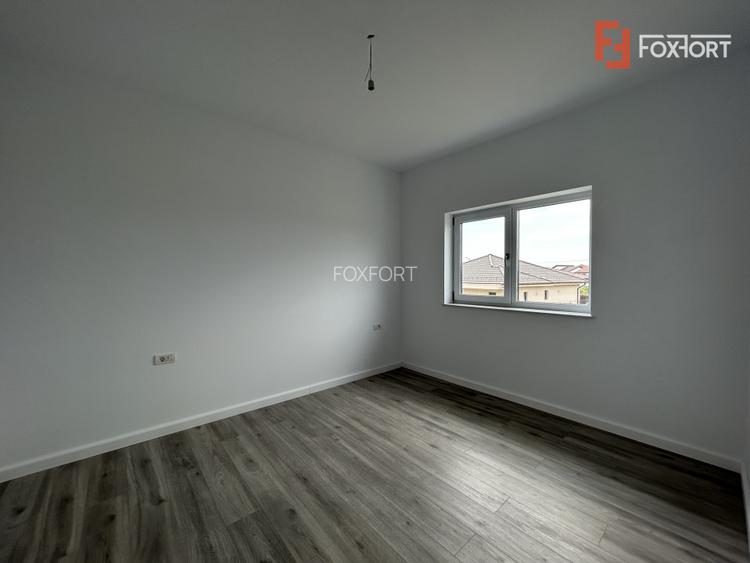 Duplex deosebit cu 5 camere in Ghiroda  - 12