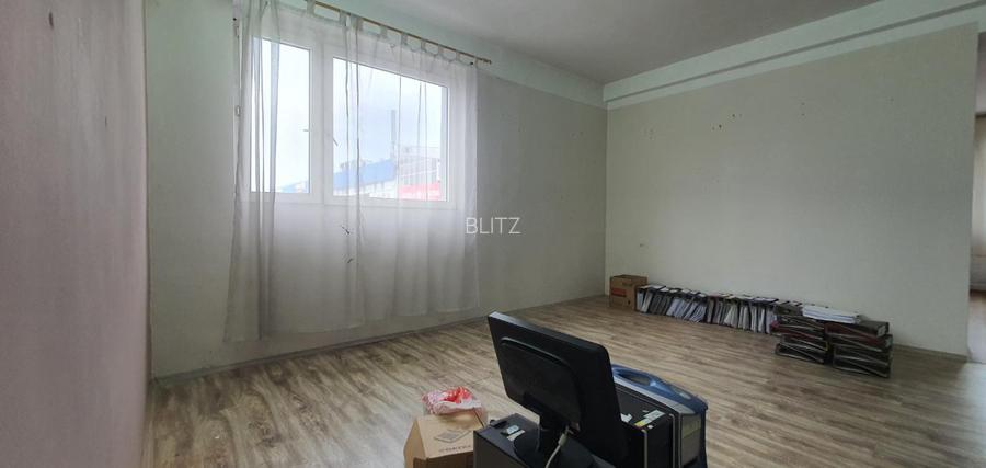 Spatiu comercial pe 2 nivele,spatii depozitare + parcari, in zona foarte buna! - 11