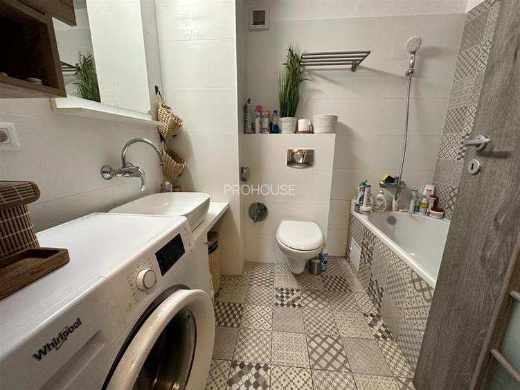 Ultracentral, Bloc Nou, Etaj 1. - 10