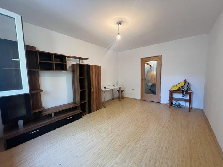 Garsoniera de 20mp + debara de 4 mp - zona Bogdanestilor Timisoara