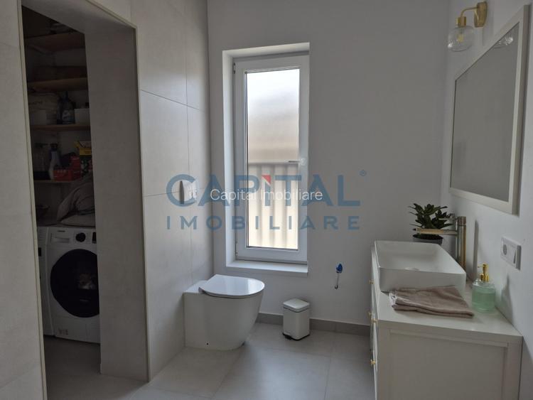 Casa superba la cheie, panouri fotovoltaice, central Dezmir - 11