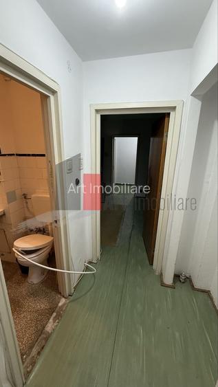 Apartament cu 2 camere de vanzare-Piata Gorjului - 3