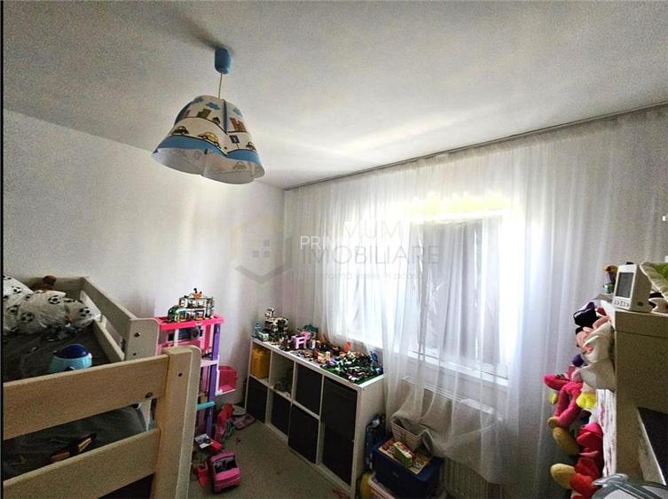 LIPOVEI - 3 cam - 2 bai - 2 balcoane - centrala proprie - clima - ETAJ 3 - 4