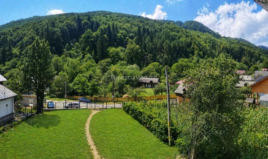 Casă de vânzare Pângărați, Neamț – 5 camere, 2500 mp teren, lângă Mănăstire - 2