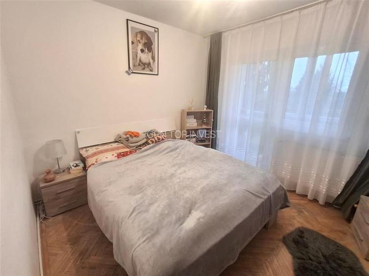 Apartament 3 camere decomandat 2 balcoane pivnita zona Valea Aurie - 8
