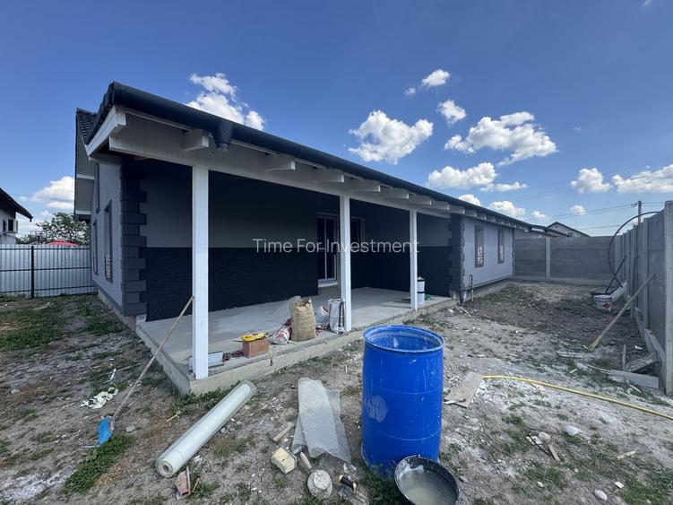 Casa Individuala Sanmihaiu Roman,Parter,4 Camere,2Bai,Toate Utilitatile - 5