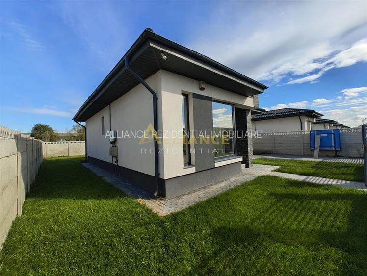 Casa individuala - 3 camere--PANOURI SOLARE - 7