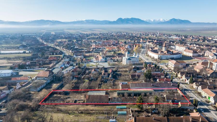 Casă de vânzare în centrul localității Prejmer, teren 5.055 mp! - 6