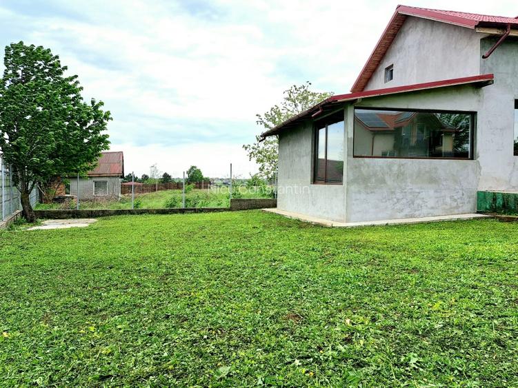 Casa de vanzare langa lac - 10