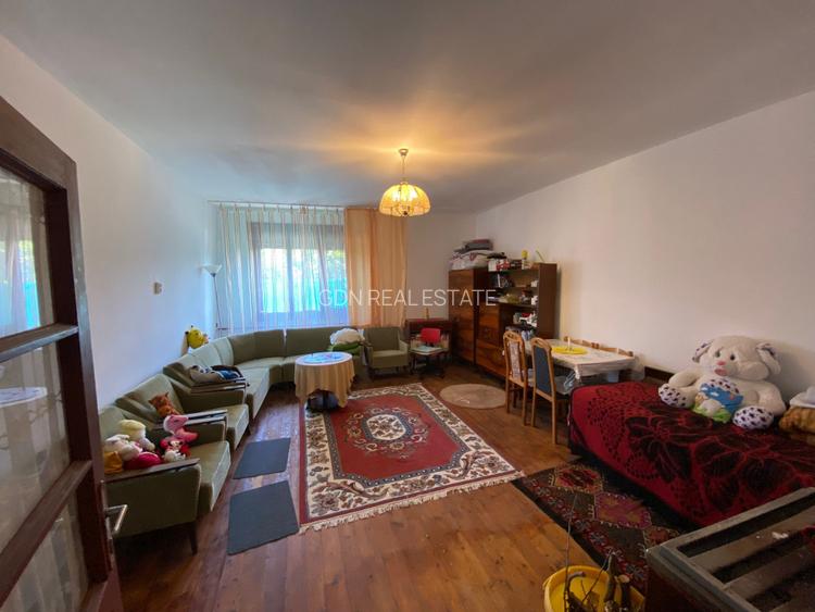 Casă de vacanță , 2 cam, teren 3.381 mp - 11