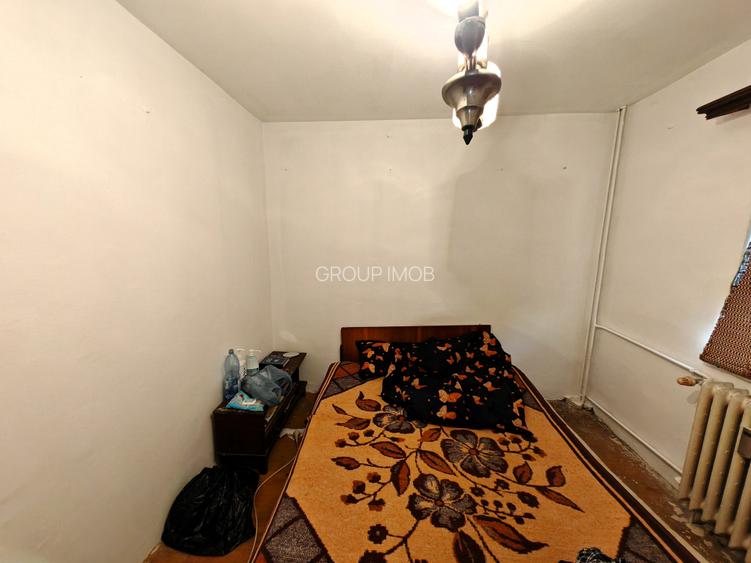 2 camere ultracentral, et. II - 5