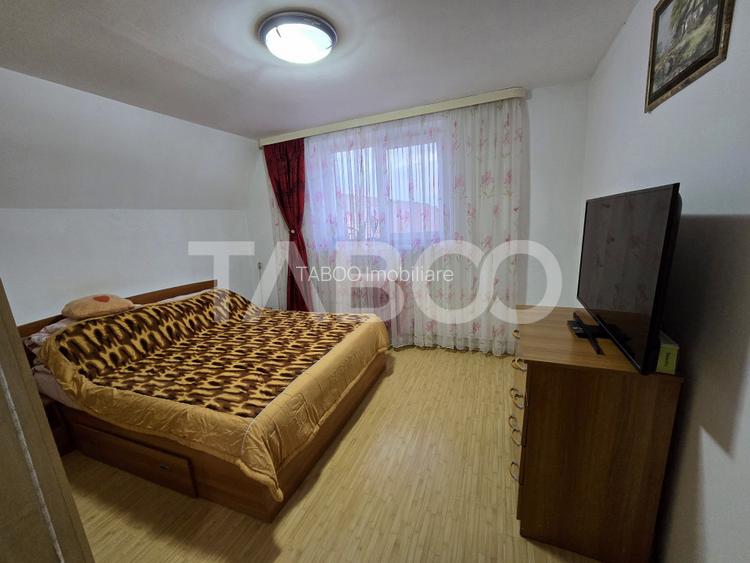 Apartament decomandat de vanzare 59 utili balcon pod zona Dioda Sibiu - 3