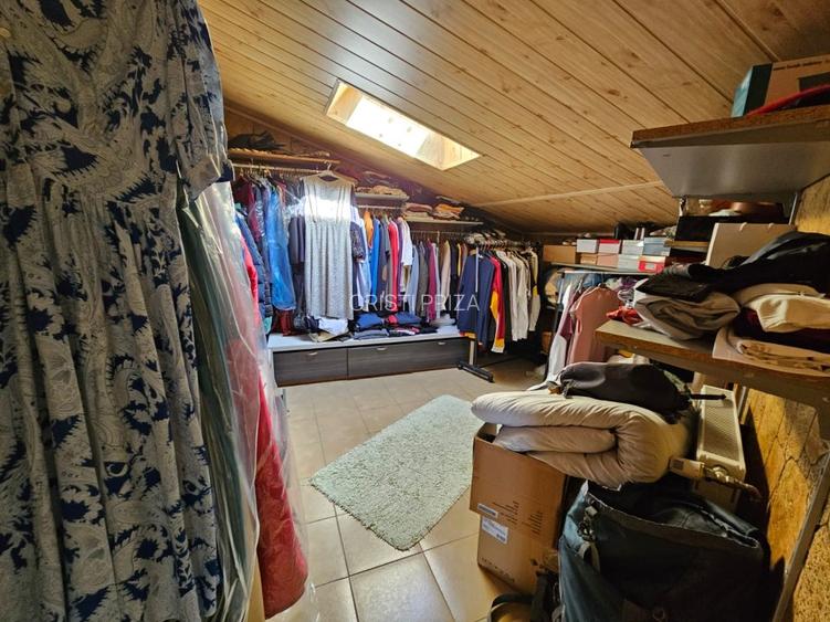 Casa cu piscina - Chiajna (6 dormitoare - 6 bai - 2 livinguri) - 30