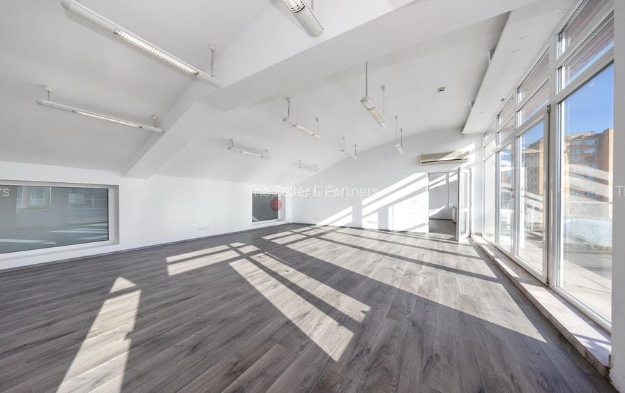 Cladire Multifunctionala - 43