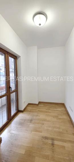 Vila de inchiriat pentru birouri, Unirii rond Alba Iulia, curte - 14