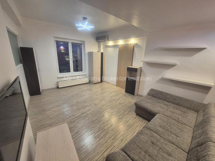 Piata Romana | 1 min metrou | doua camere | centrala bloc - 2