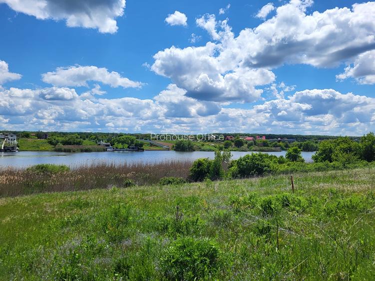 LA 20 DE MINUTE DE BUCURESTI LA TANCABESTI TEREN  LAC - 6