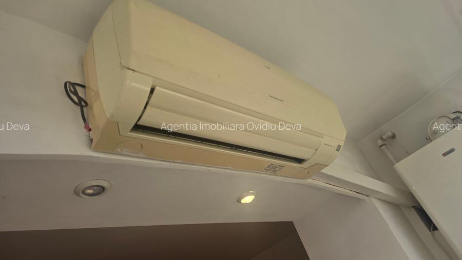 Vand apartament de 3 camere in Deva, Imp.Traian, etaj 2 - 4