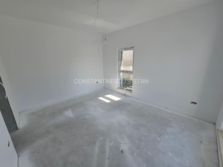 Casă de vânzare | 5 camere + mansardă | 280 mp | 380 mp teren - 5