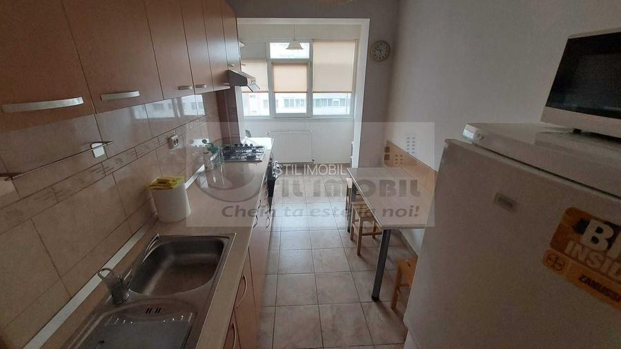 Apartament de vanzare cu 2 camere mobilat 52 mp Podul Ros 110.000 euro - 4