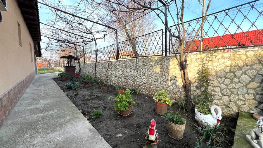 Casa Tuzla – 2 Constructii Individuale – 9 camere – 811mp teren - 3