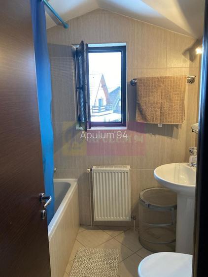 Vila de vanzare in Busteni - Zona semicentrala - 10