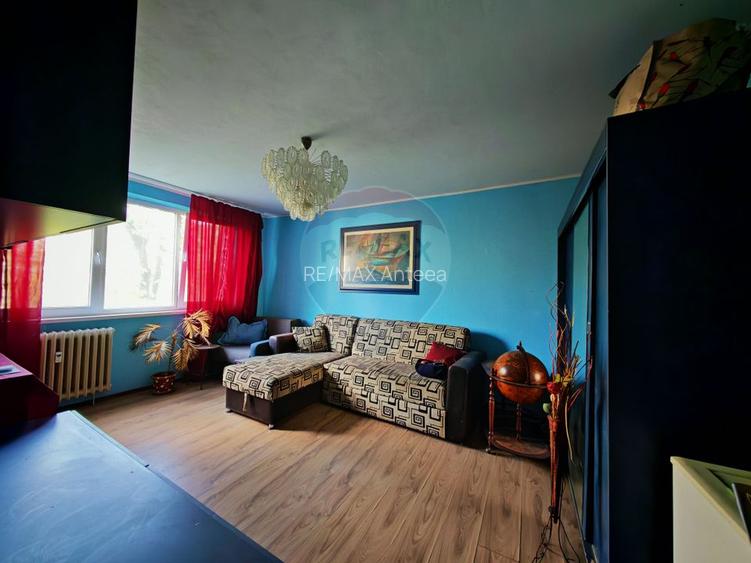 Apartament  3 camere metrou 1 Decembrie 1918 - rezervat - 1
